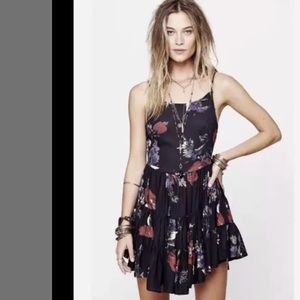 Free People circle of flowers Dress Sz Xs Black